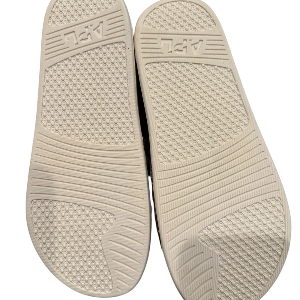 APL men’s Lusso Quilted Brown Leather slides with Cream Soles - Picture 5 of 7